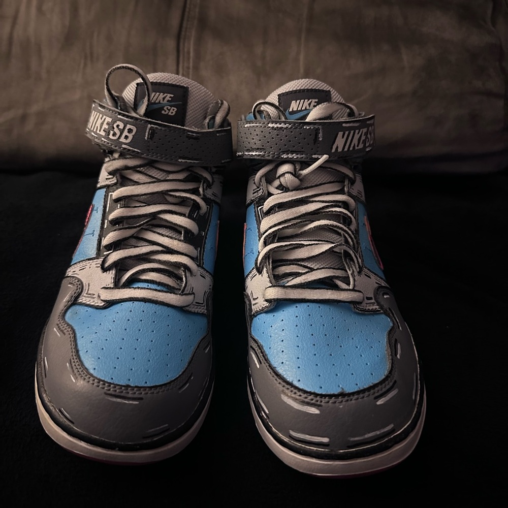 Nike SB sneakers! Back to school is right around the corner!